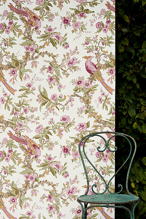Обои Zoffany Woodville Papers Chintz Rose 311326 фото в интерьере Обои Zoffany Woodville Papers Chintz Rose 311326 фото в интерьере